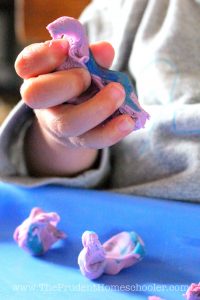 What does it look like to explore play dough for THE FIRST TIME?! Beautiful photos documenting a toddler's first experience.